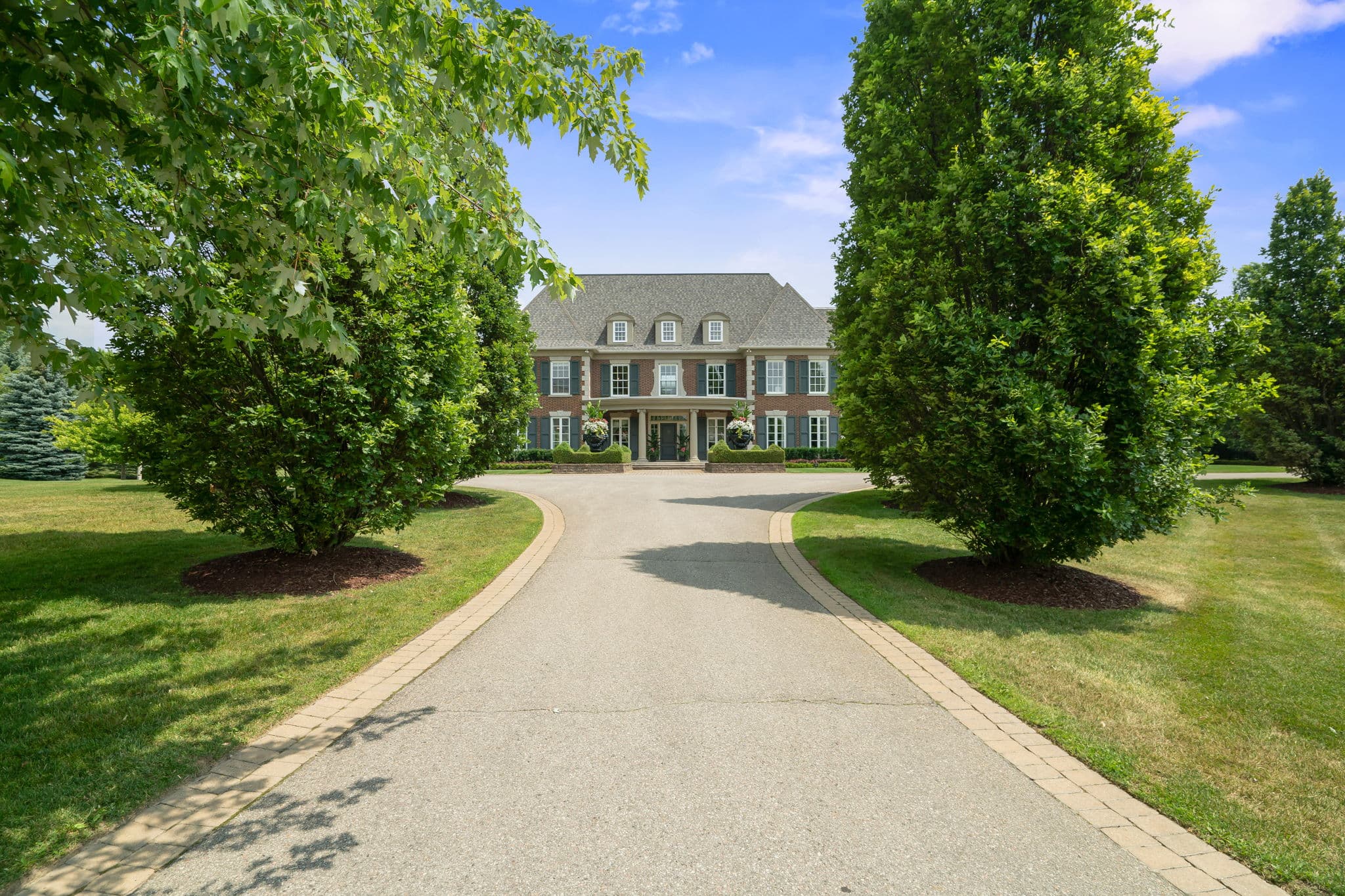91 Fairfield Dr King City, ON L7B 1L9