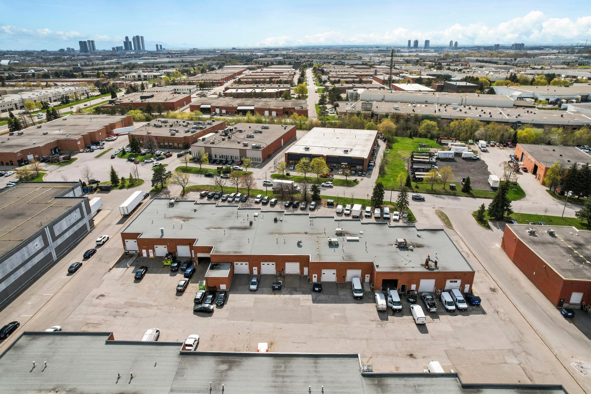 91 Fernstaff Ct 9 Vaughan, ON L4K 5S3