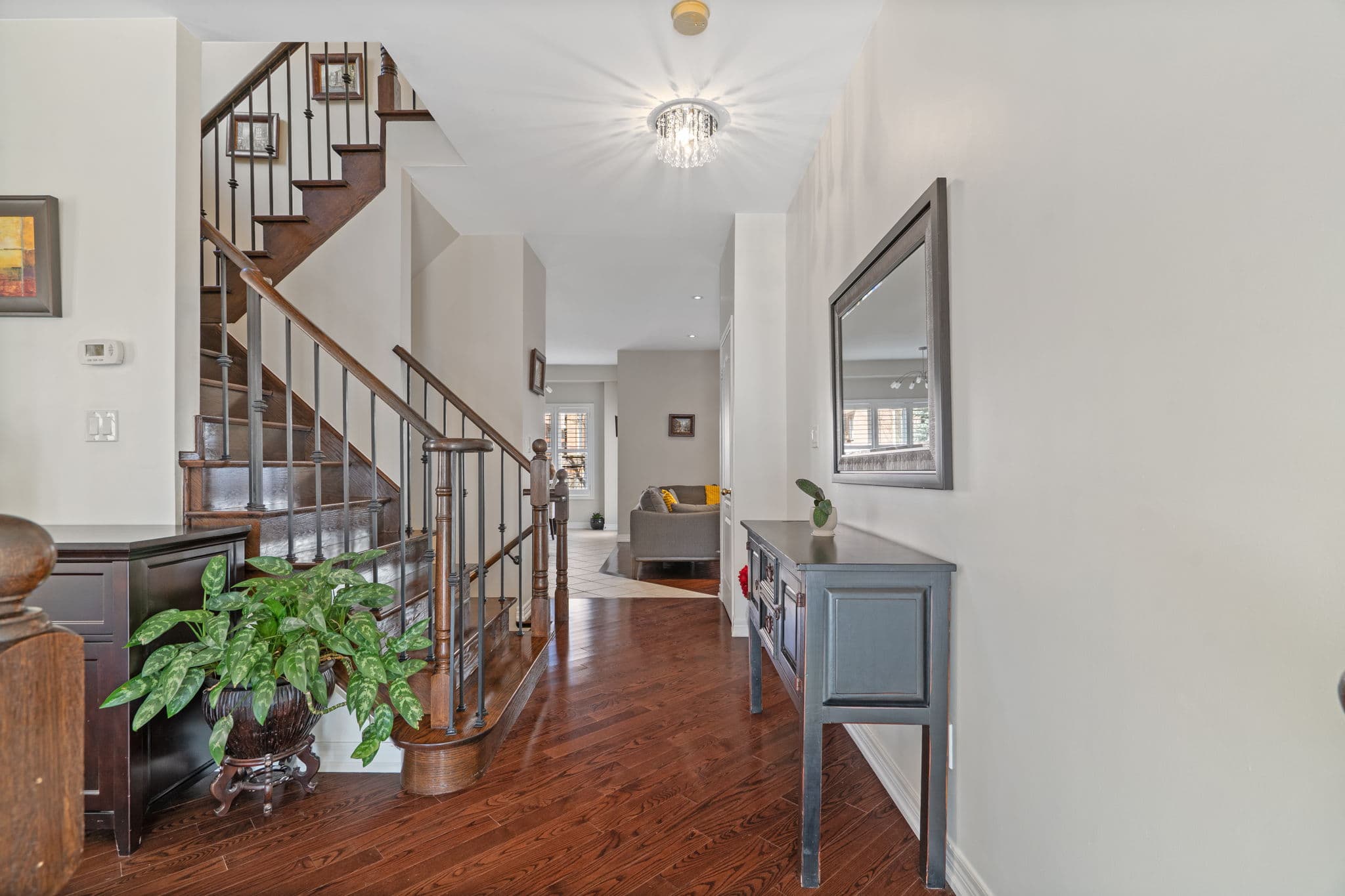 92 Capera Dr Vaughan, ON L4H 3K3