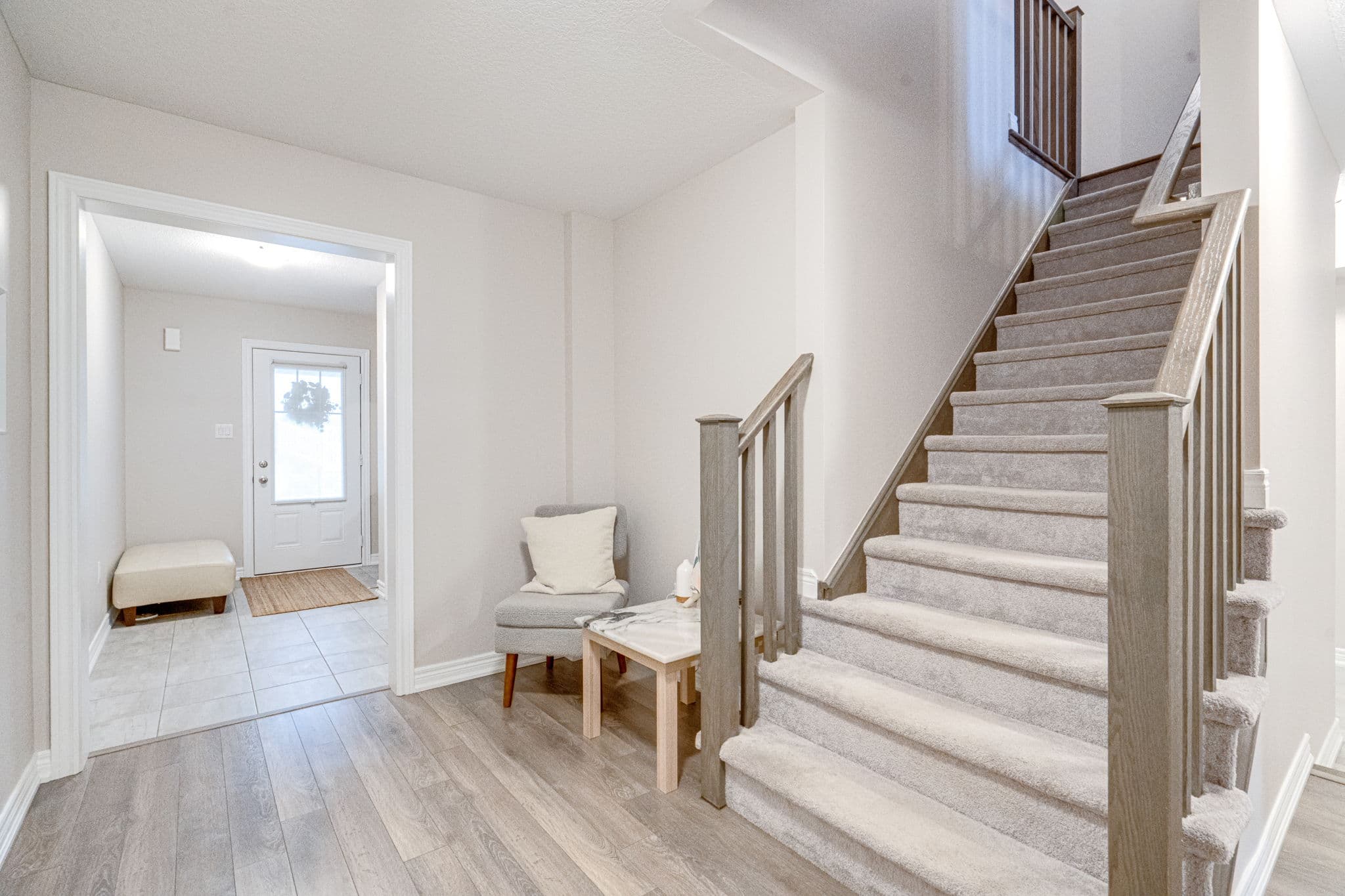 92 Hibiscus Ln Hamilton, ON L8K 5J3