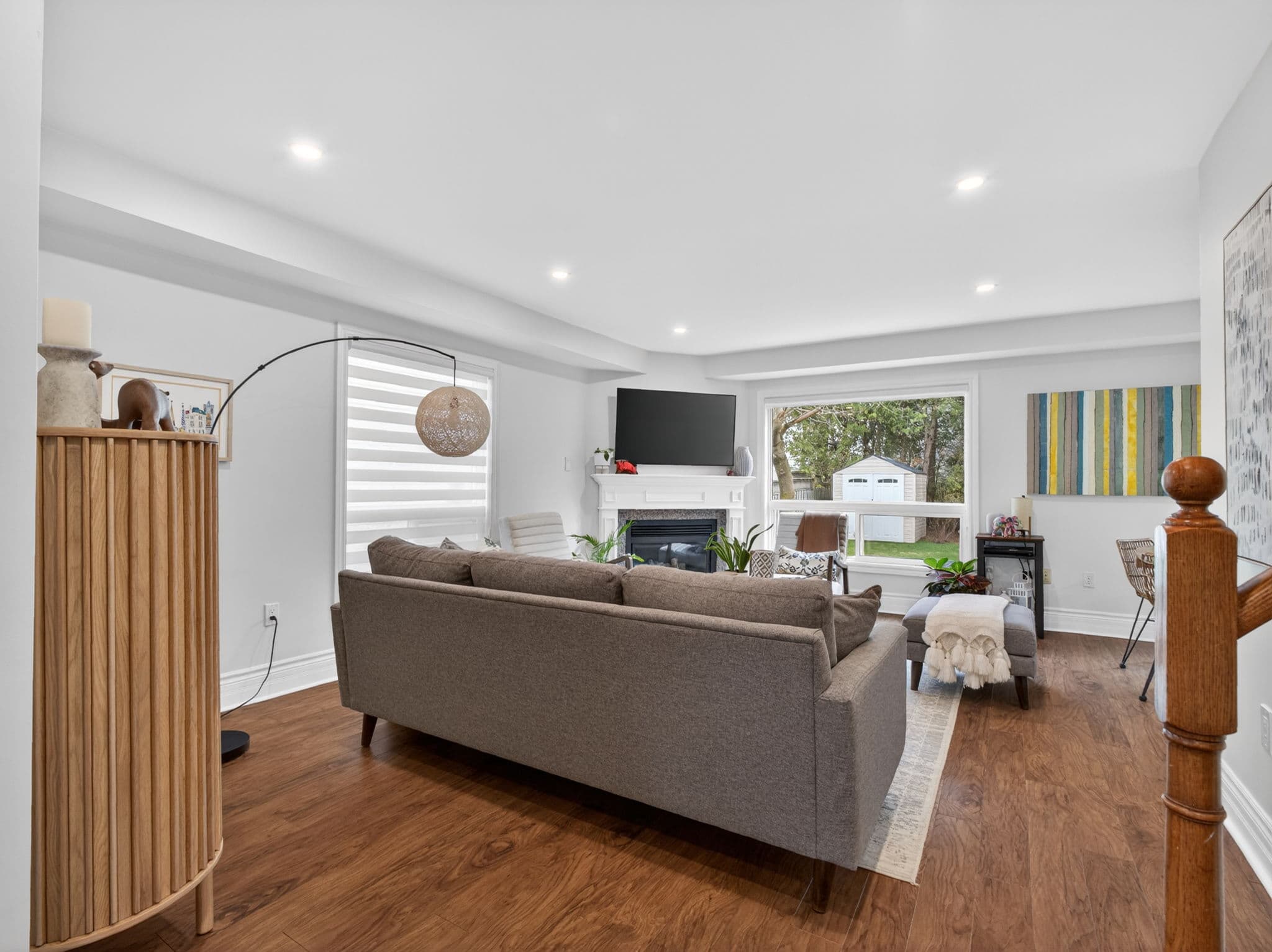 92 Noble Dr Bradford West Gwillimbury, ON L3Z 3B4
