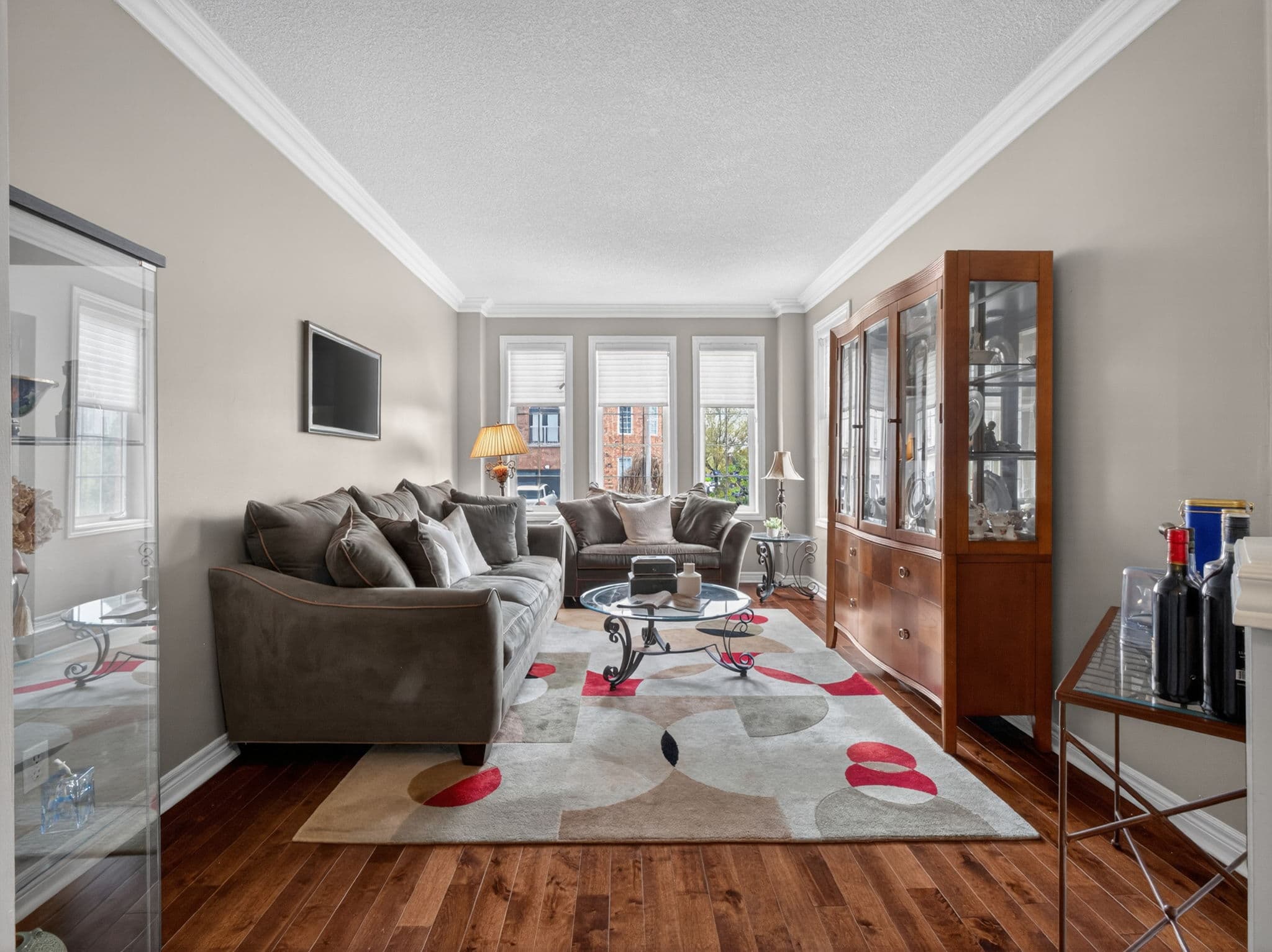92 Seabreeze Ave Vaughan, ON L4J 8T7