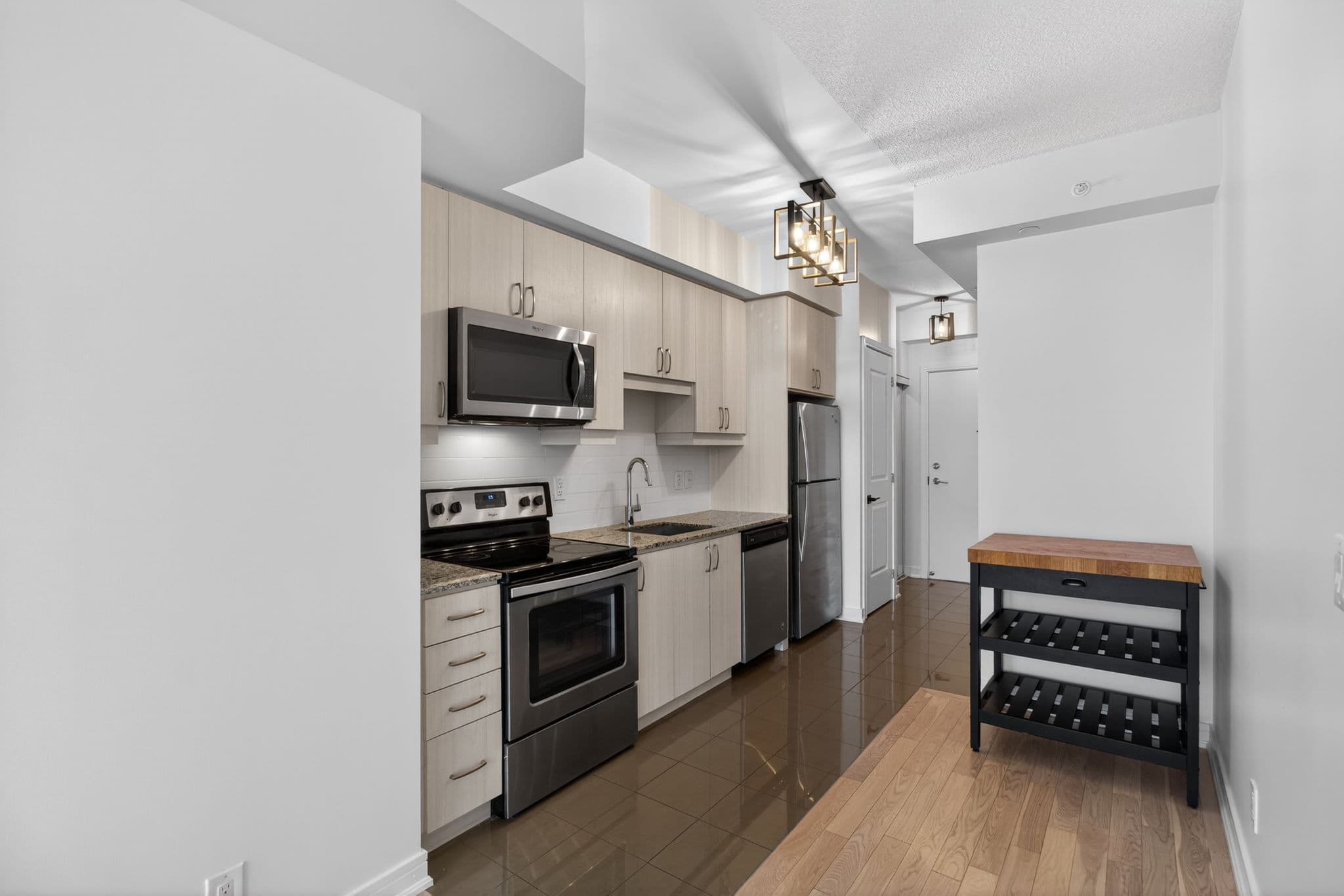 9201 Yonge St Richmond Hill, ON L4C 1H9