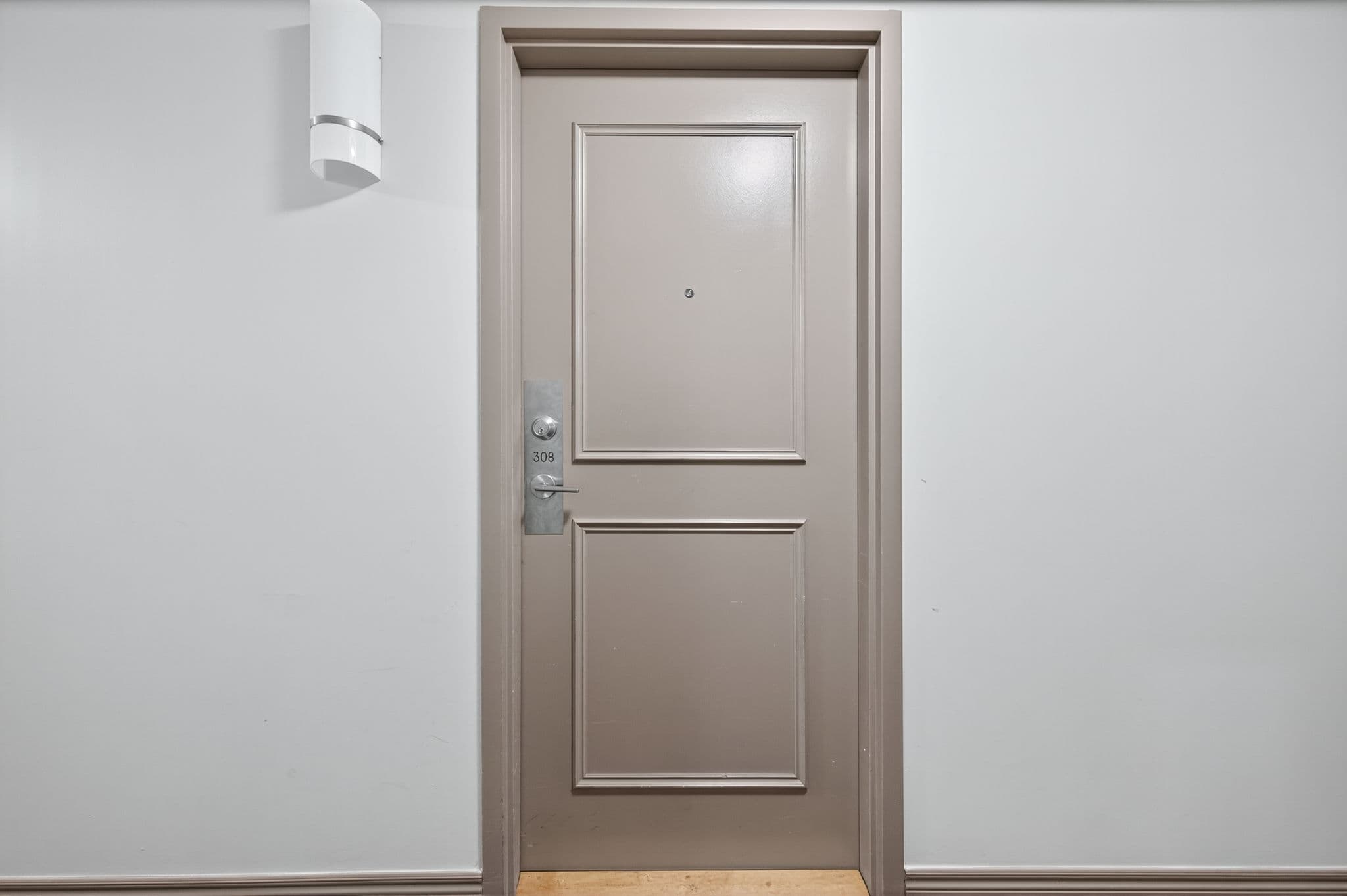 9451 Jane St Unit 308 Vaughan, ON L6A 4H7