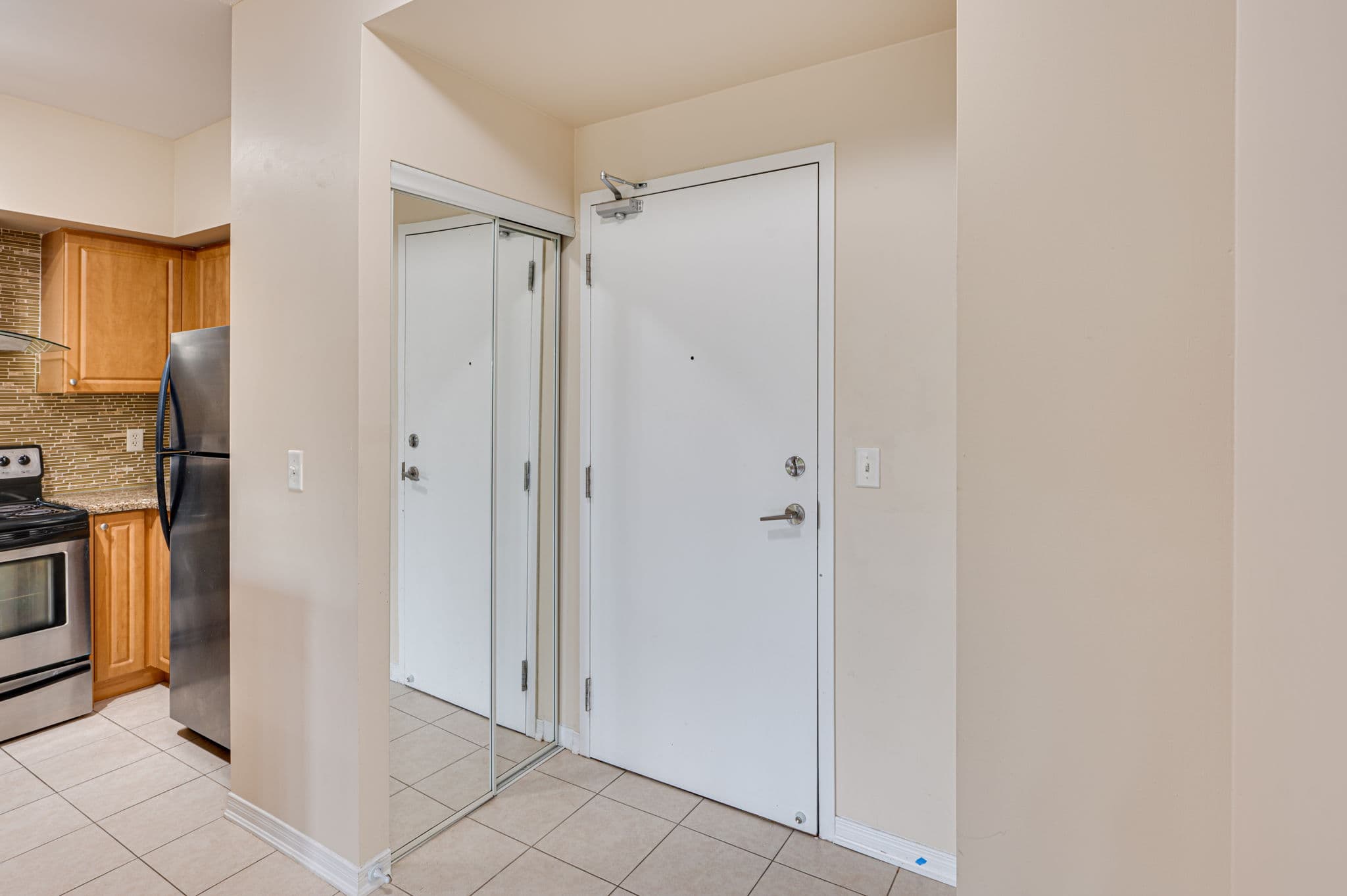 9451 Jane St Unit 308 Vaughan, ON L6A 4H7