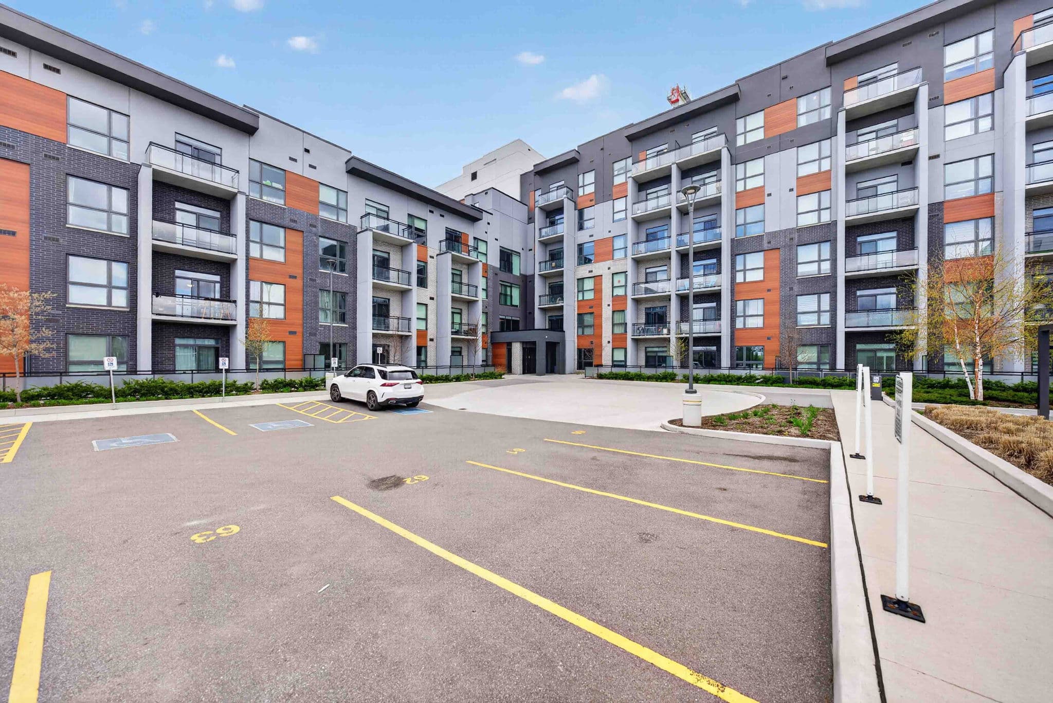 95 Dundas St W 509 Oakville, ON L6M 5N4
