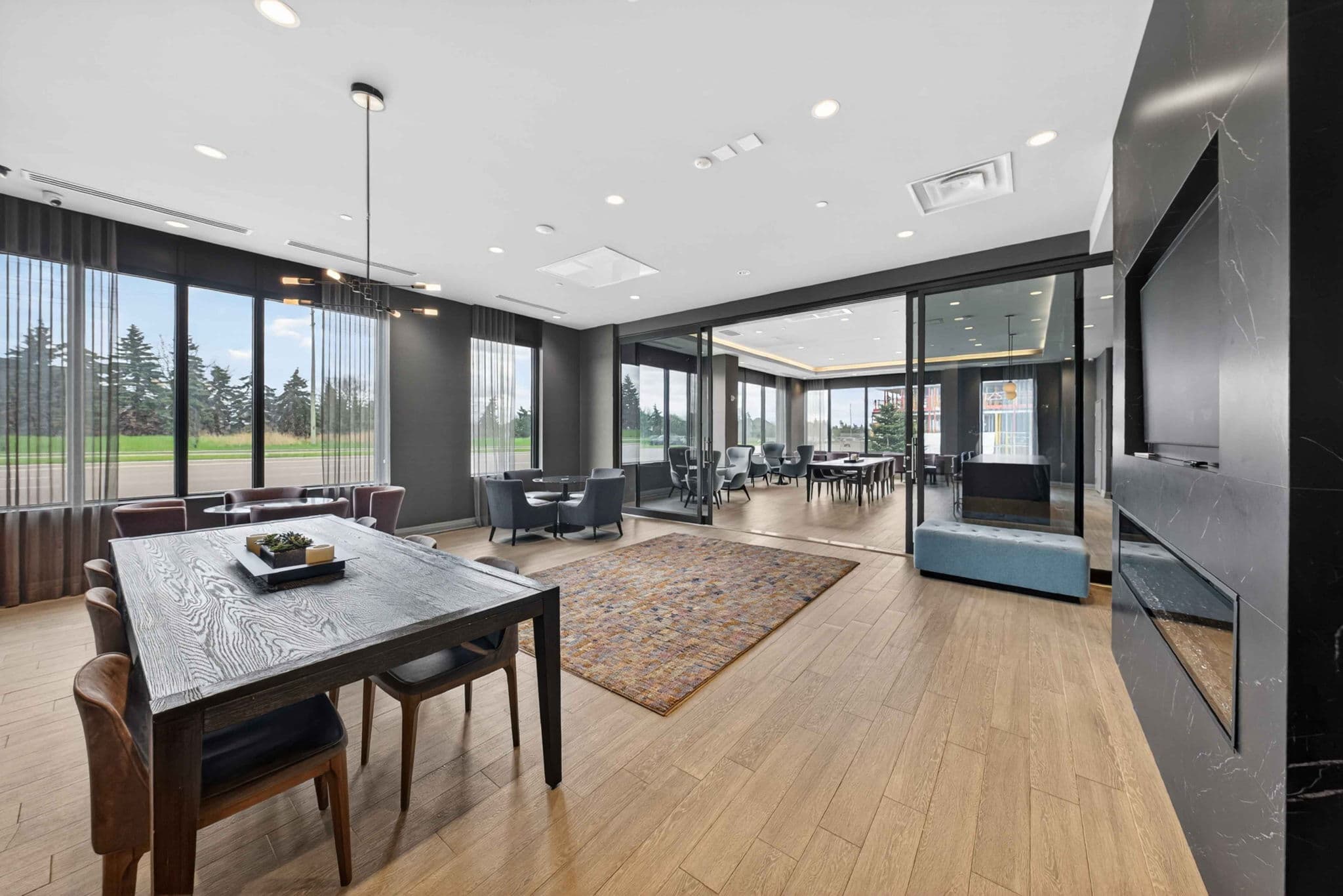 95 Dundas St W 509 Oakville, ON L6M 5N4