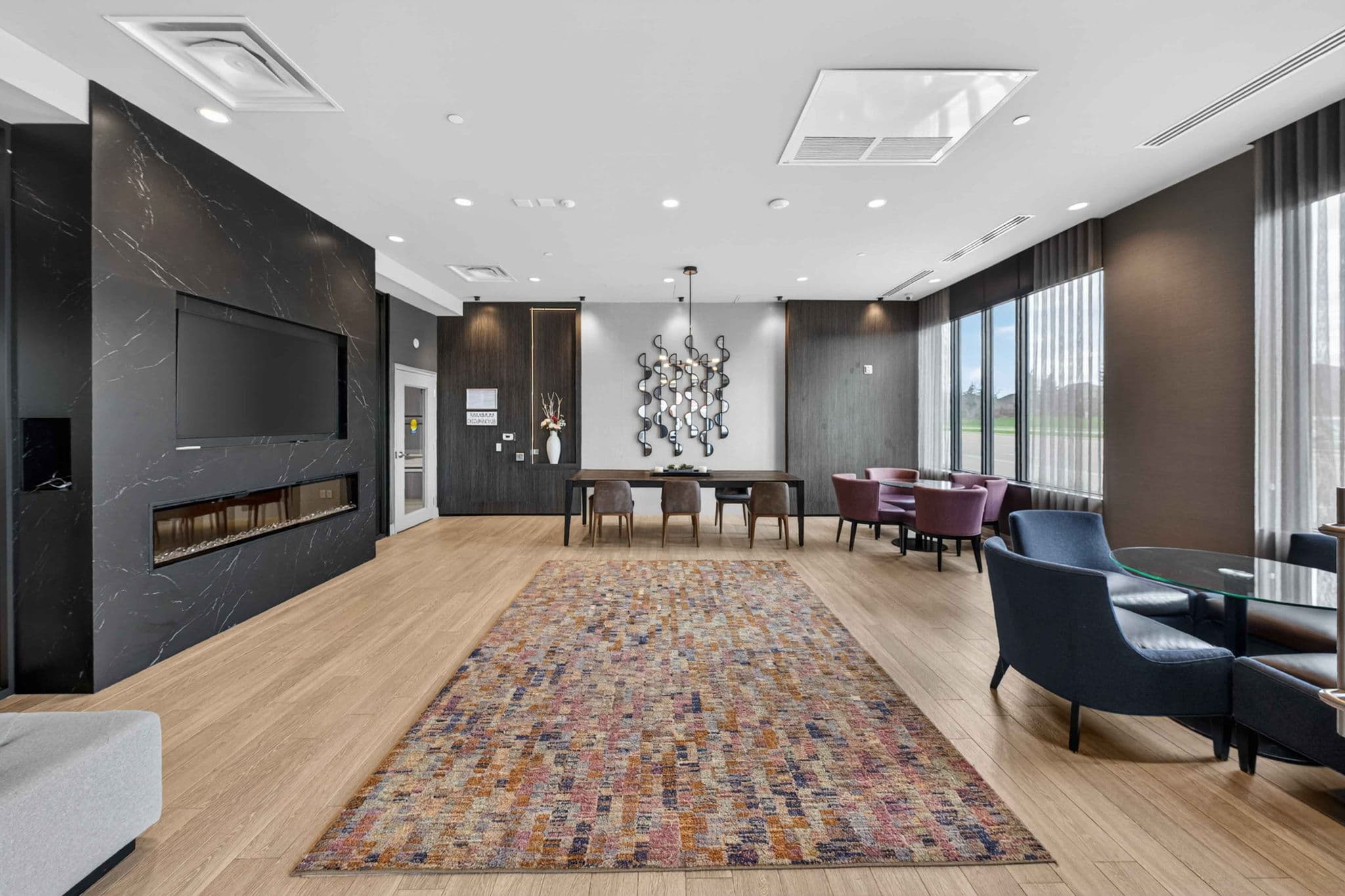 95 Dundas St W 509 Oakville, ON L6M 5N4