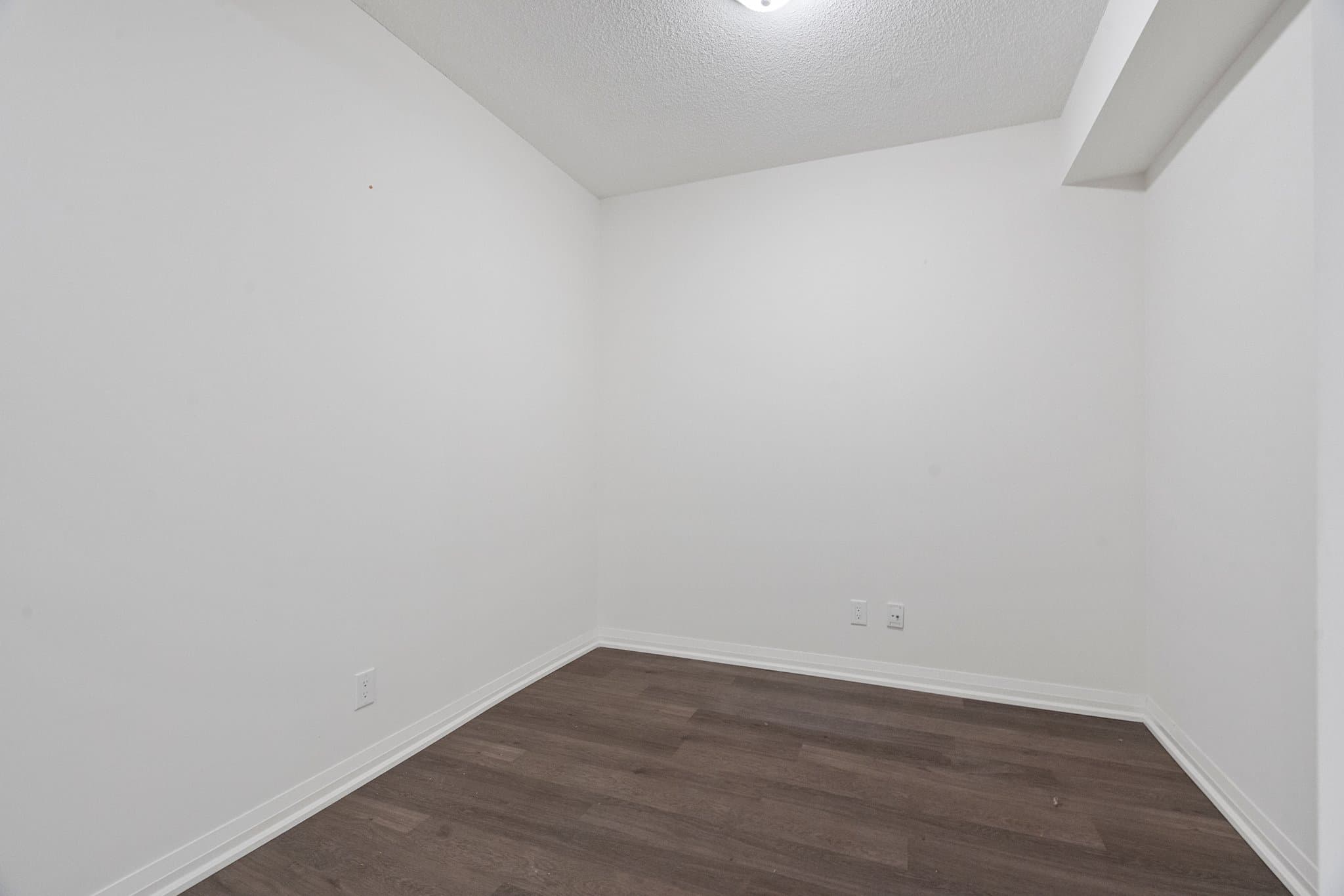 9500 Markham Rd Unit 1606 Markham, ON L6E 0N6