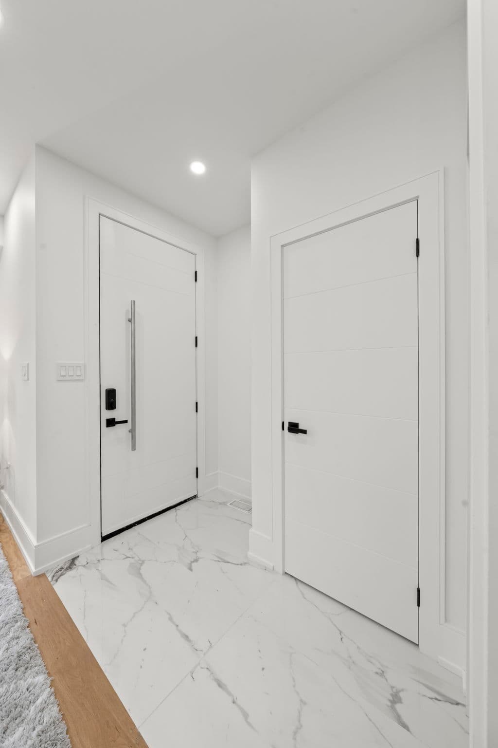 978 Carlaw Ave Toronto, ON M4K 3M1