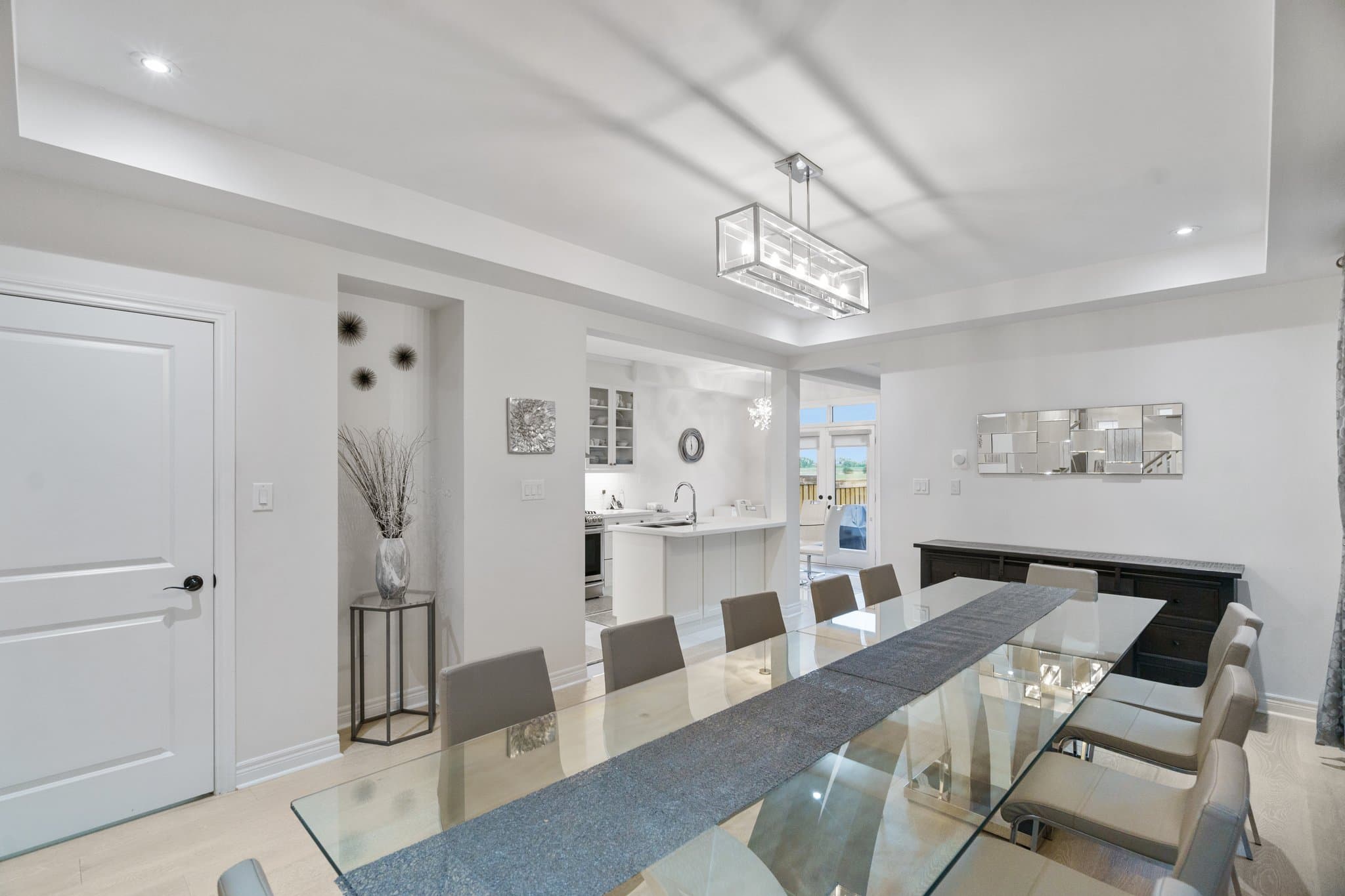 98 Little Britain Cres Brampton, ON L6Y 0C3
