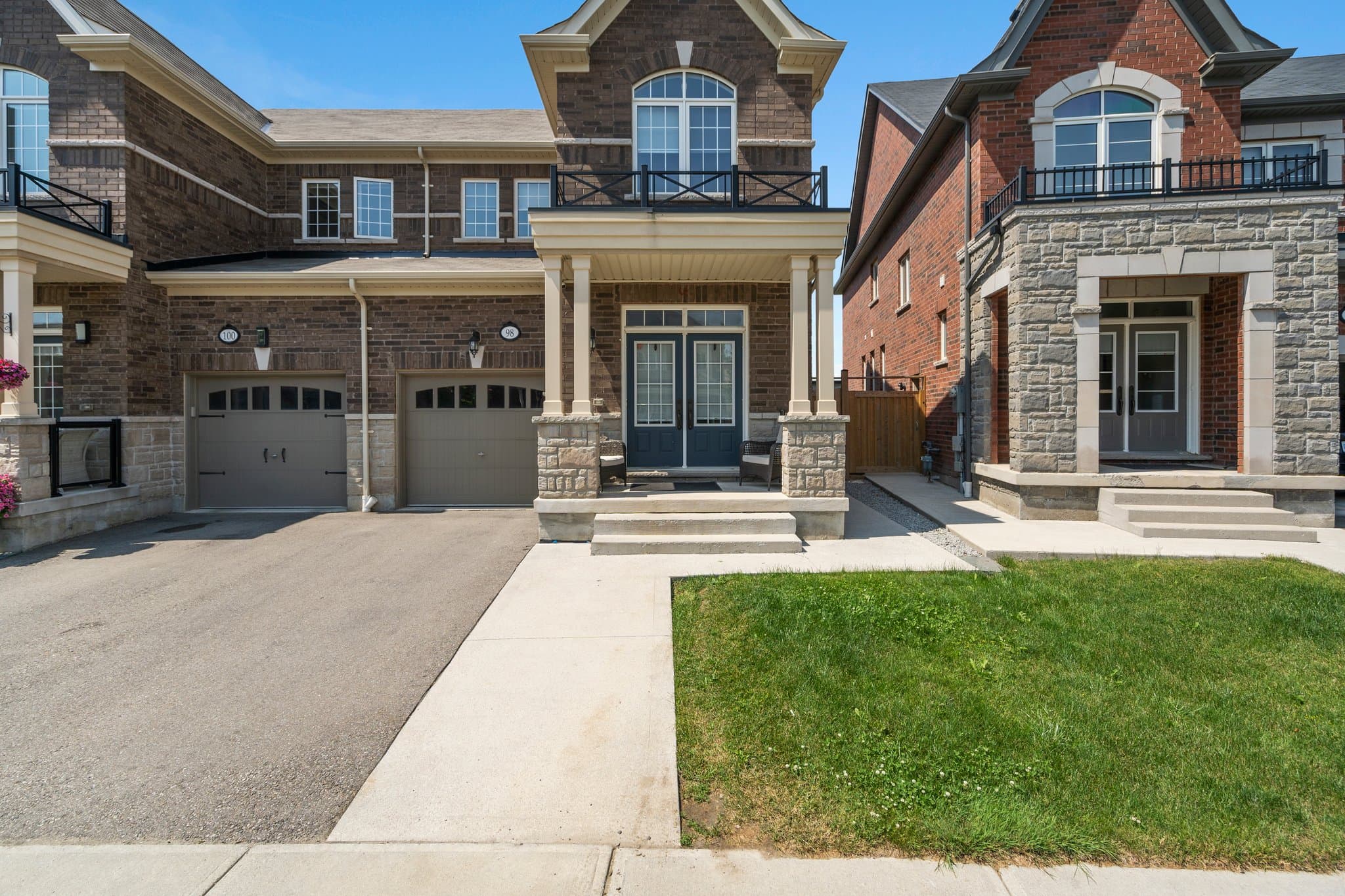 98 Little Britain Cres Brampton, ON L6Y 0C3