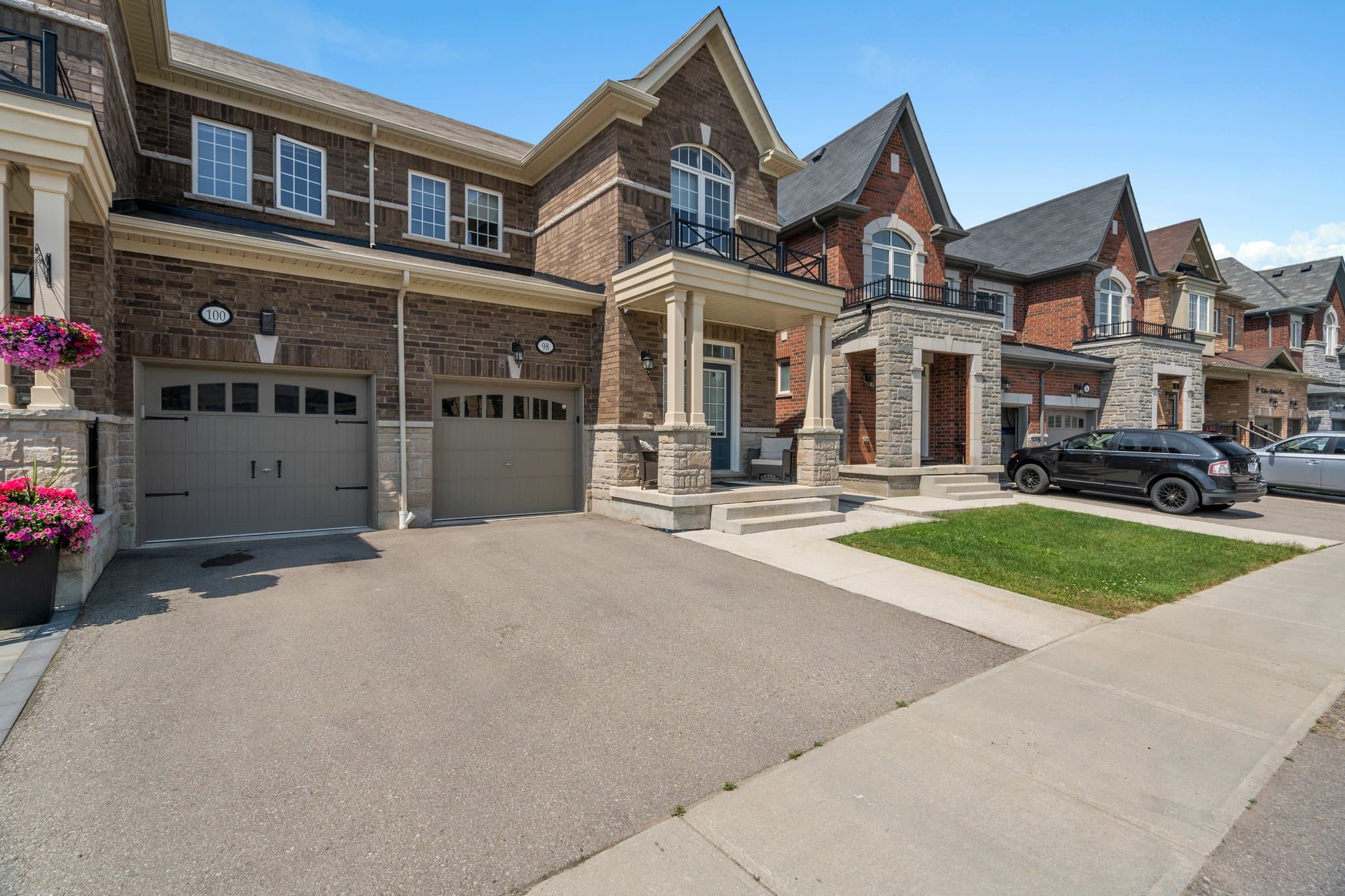 98 Little Britain Cres Brampton, ON L6Y 0C3