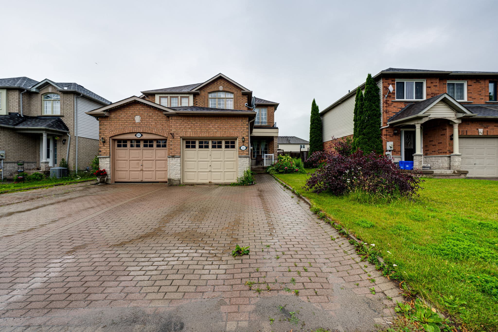 99 Leslie Ave Barrie, ON L4N 9P2