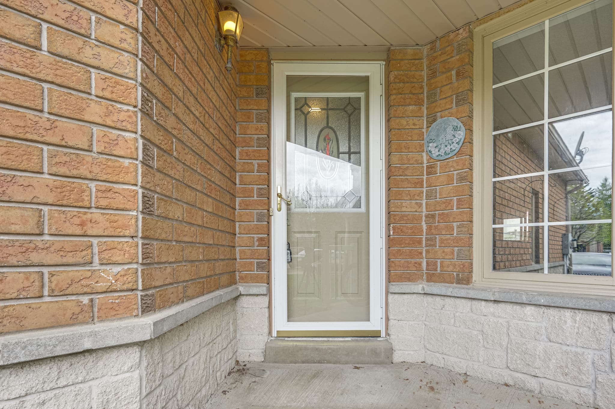 99 Leslie Ave Barrie, ON L4N 9P2