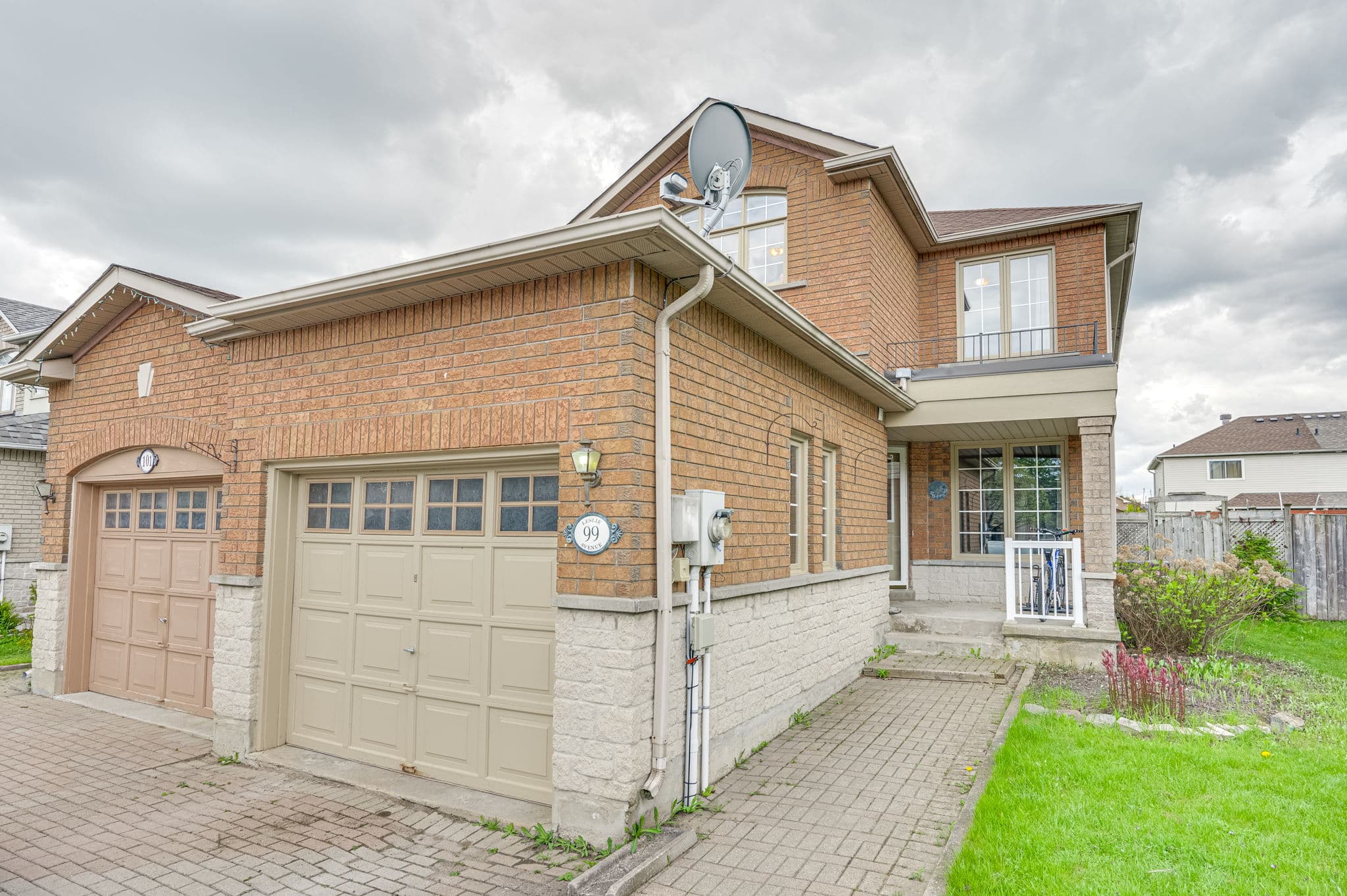 99 Leslie Ave Barrie, ON L4N 9P2